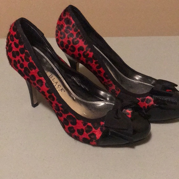 White House Black Market Shoes - SALE 💕White House black market Naomi size 7